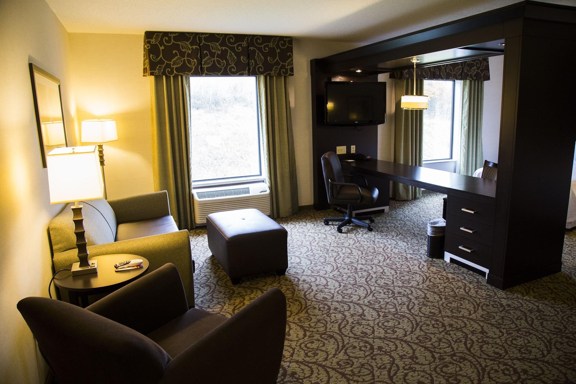Hampton Inn & Suites Sharon West Middlesex Екстер'єр фото