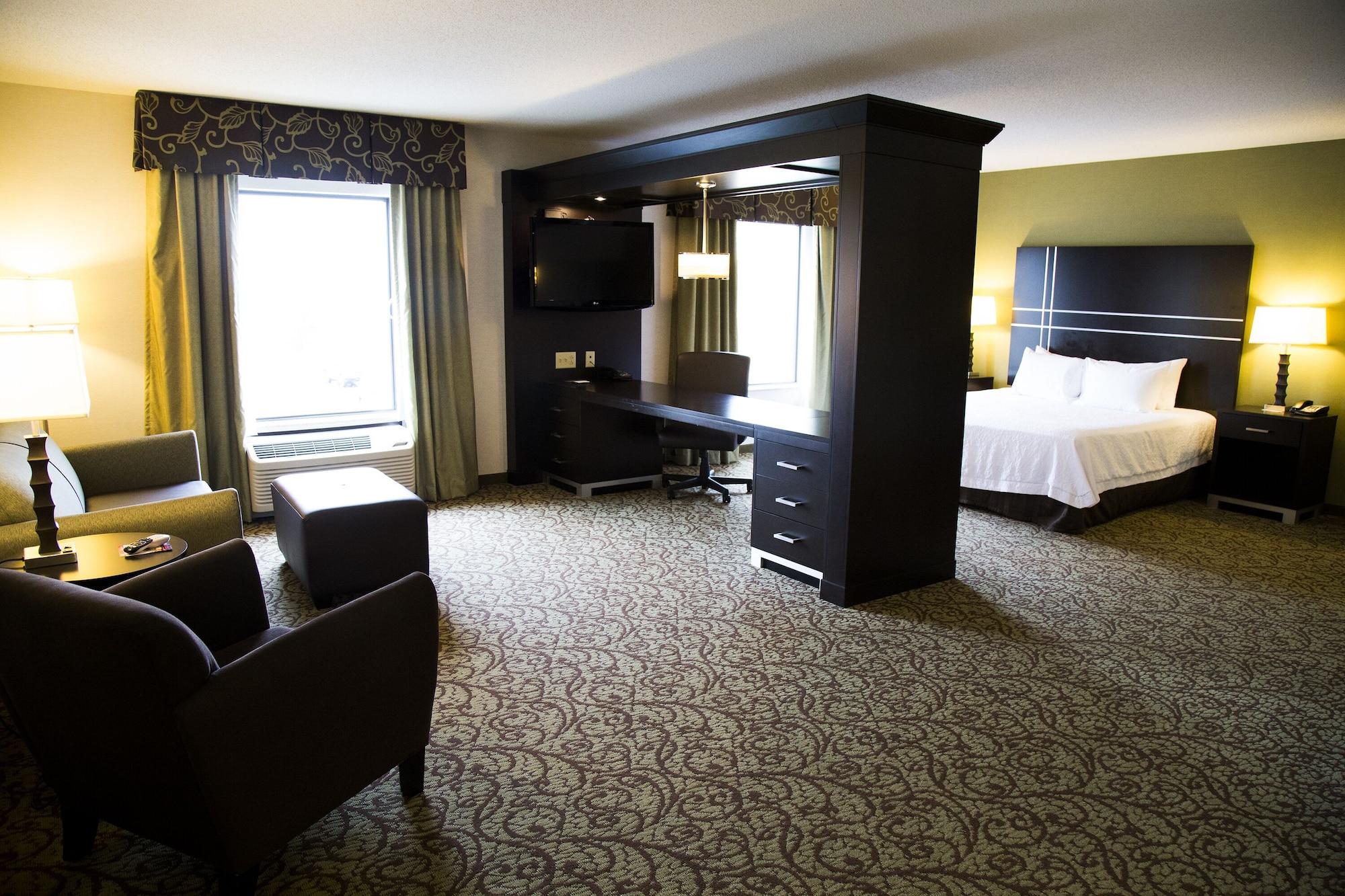 Hampton Inn & Suites Sharon West Middlesex Екстер'єр фото