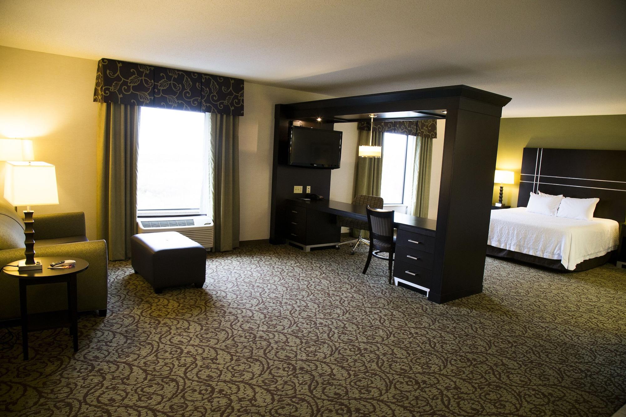 Hampton Inn & Suites Sharon West Middlesex Екстер'єр фото